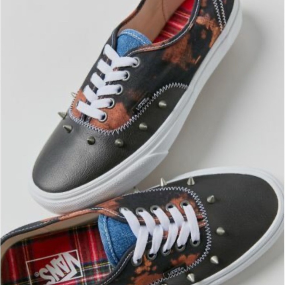 Vans Men's Black and Multicolor Spiked Sneakers